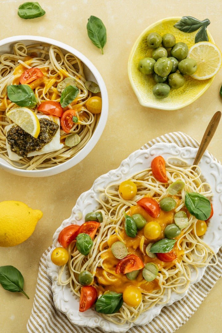Sonnengeküsste Pasta mit gelber Tomatensauce, Oliven & Basilikum - oilvinegar.ch
